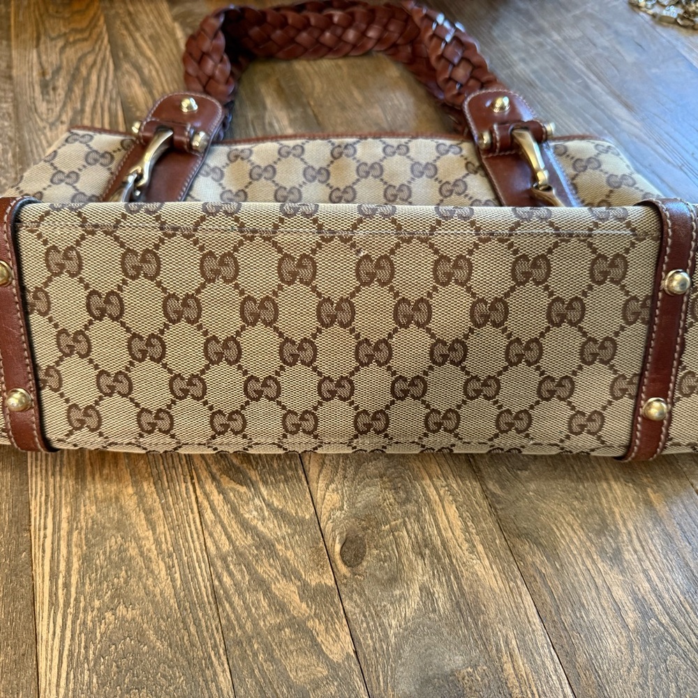 Gucci Tan and Brown Shoulder Bag | Vintage Gucci Bags - Picture 5 of 11